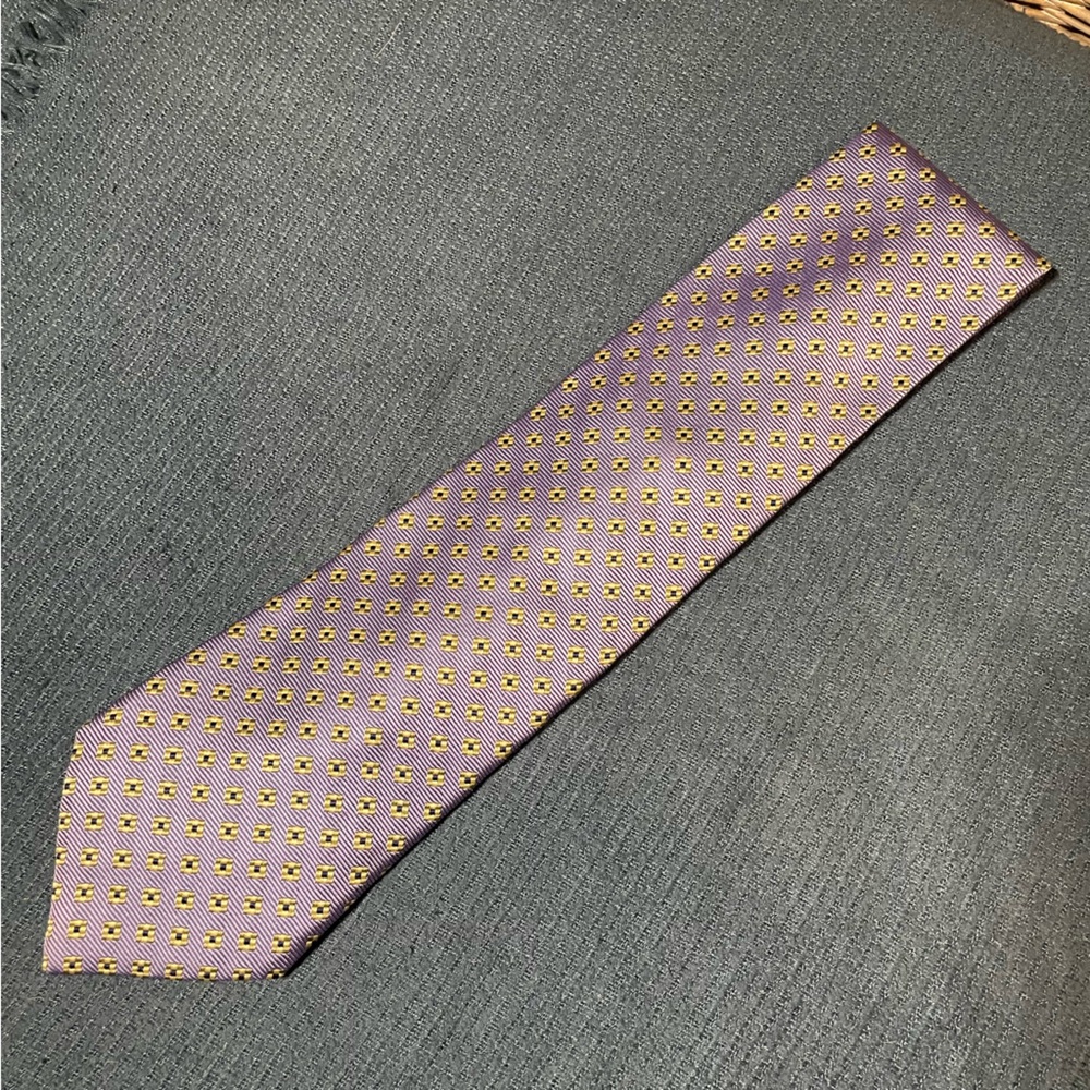 Hickey Freeman Periwinkle and Yellow silk tie